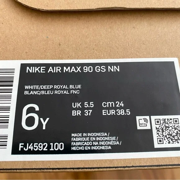 Nike Air Max 90 Women’s Sneakers - Picture 7 of 7